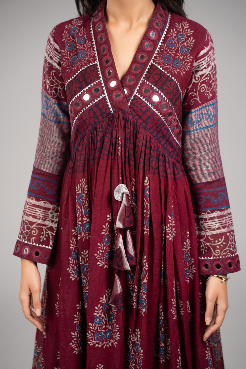 Zariya Rubaai – Linen Flare Mirror Work Dress