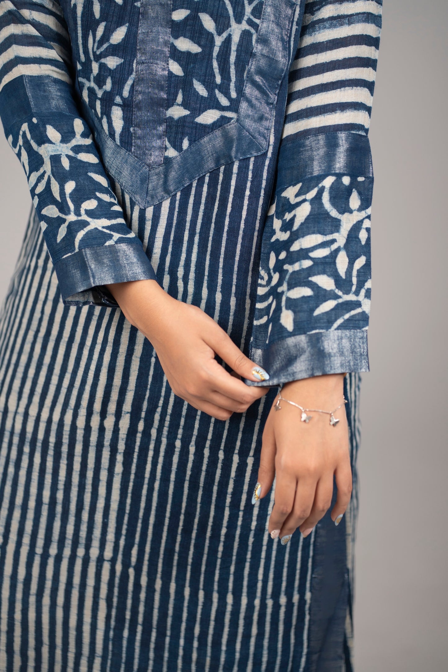Mehrunisa Indigo Block Print Linen Kurta Set