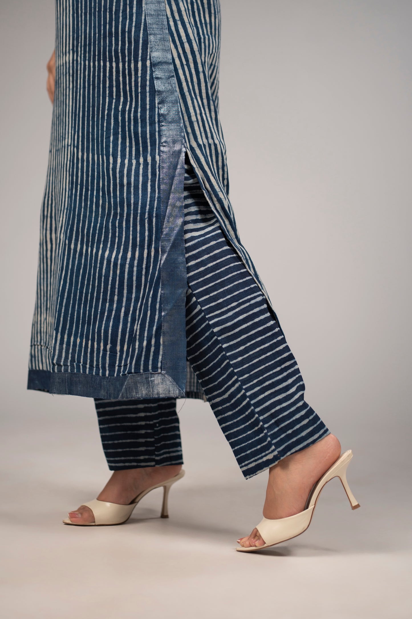 Mehrunisa Indigo Block Print Linen Kurta Set