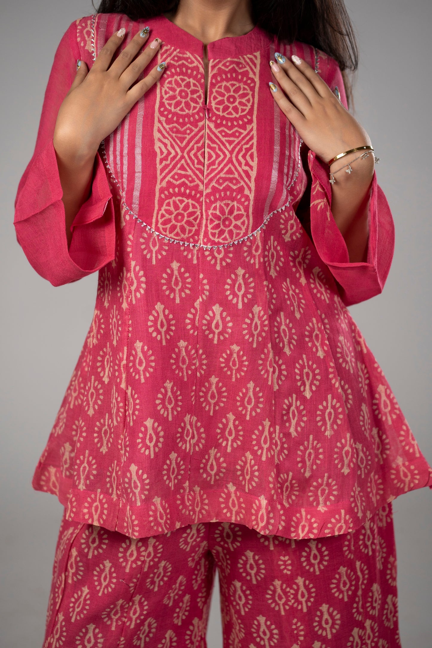Gulnaar Linen Co-ord Set