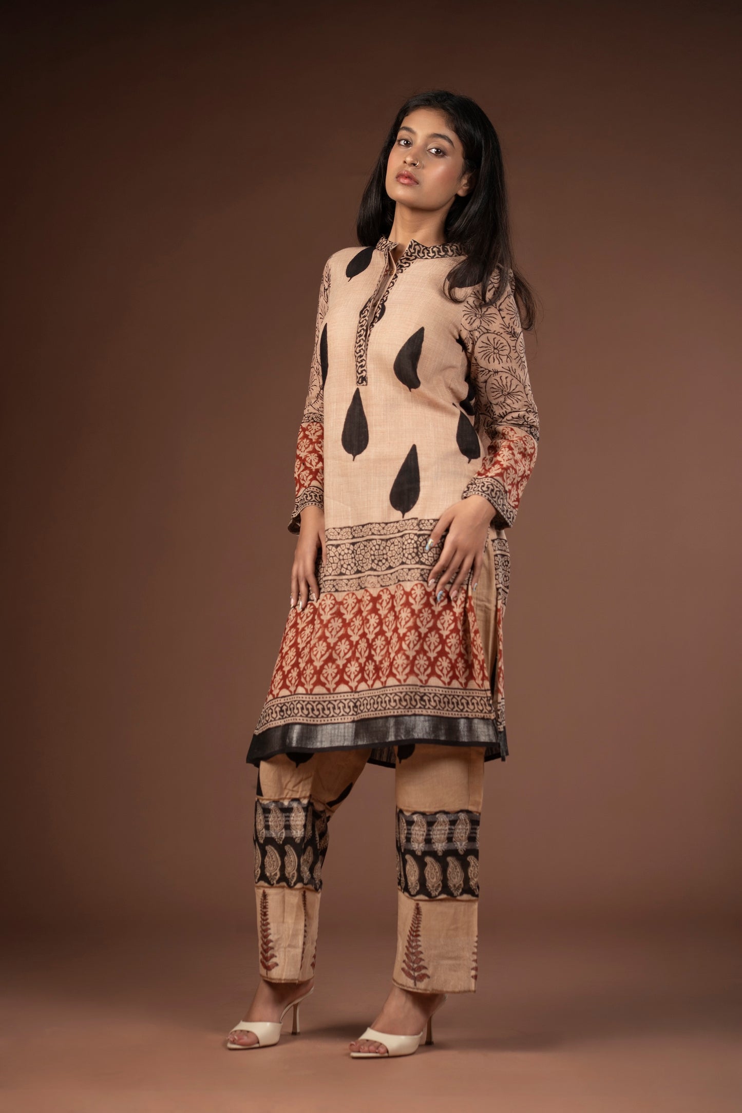 Naqsh Linen Set