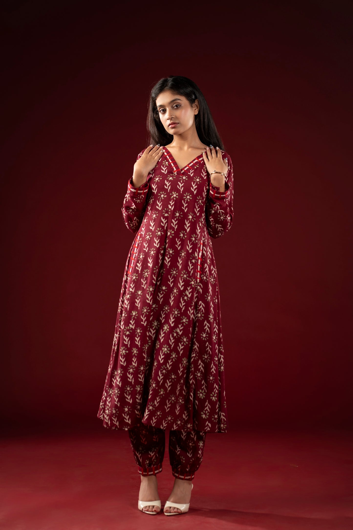 Neel Afsana Set – Wine Edition