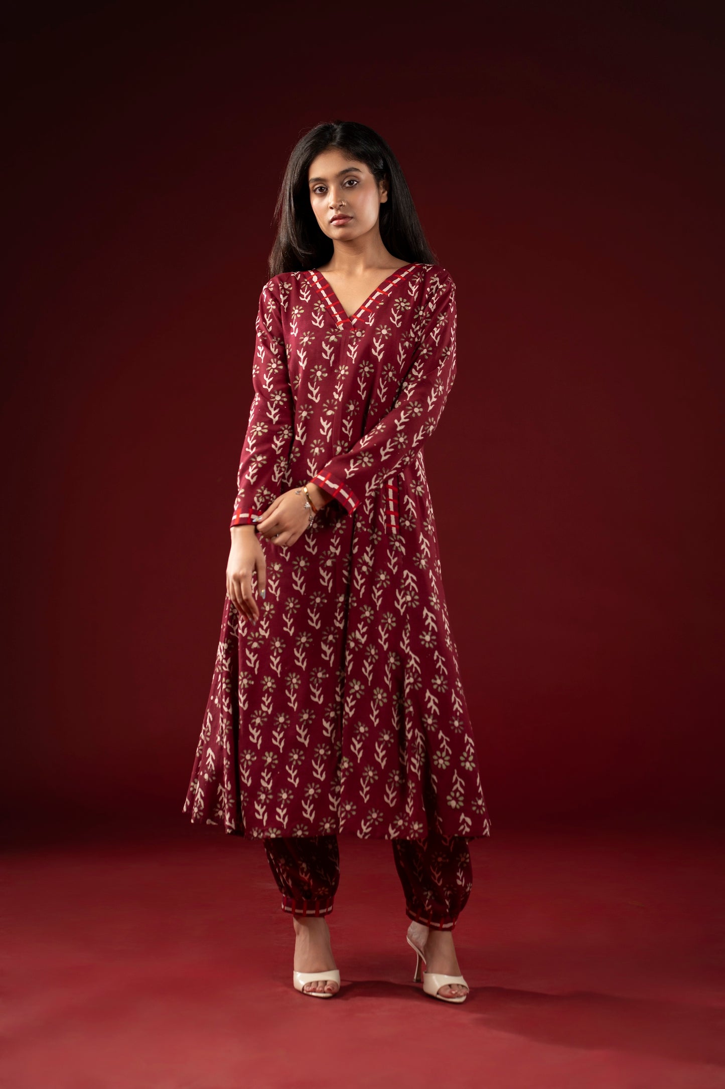 Neel Afsana Set – Wine Edition