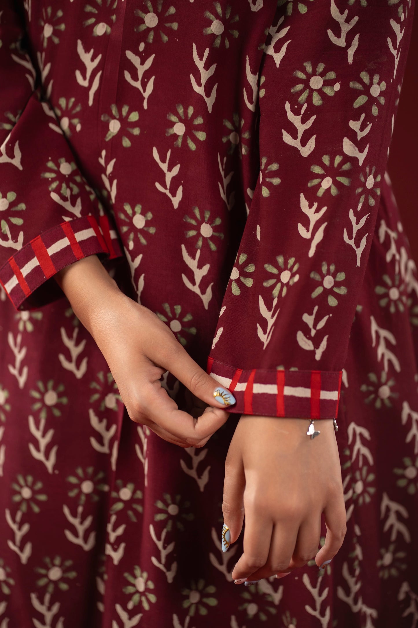 Neel Afsana Set – Wine Edition