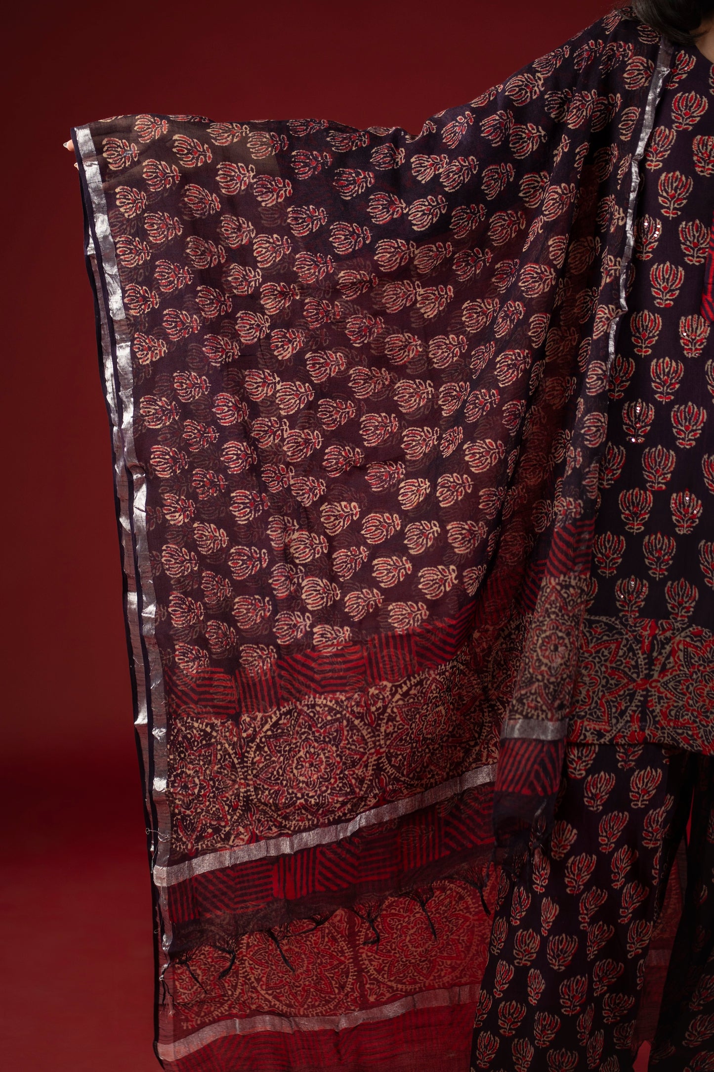 Ruh-e-Jamuni Linen Farshi Set