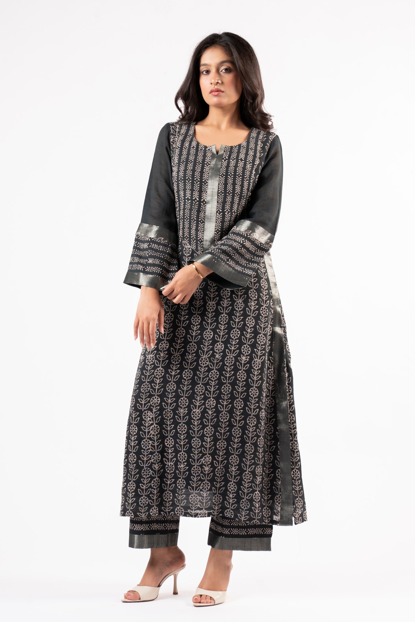 Mehrunnisa Naqsh Set