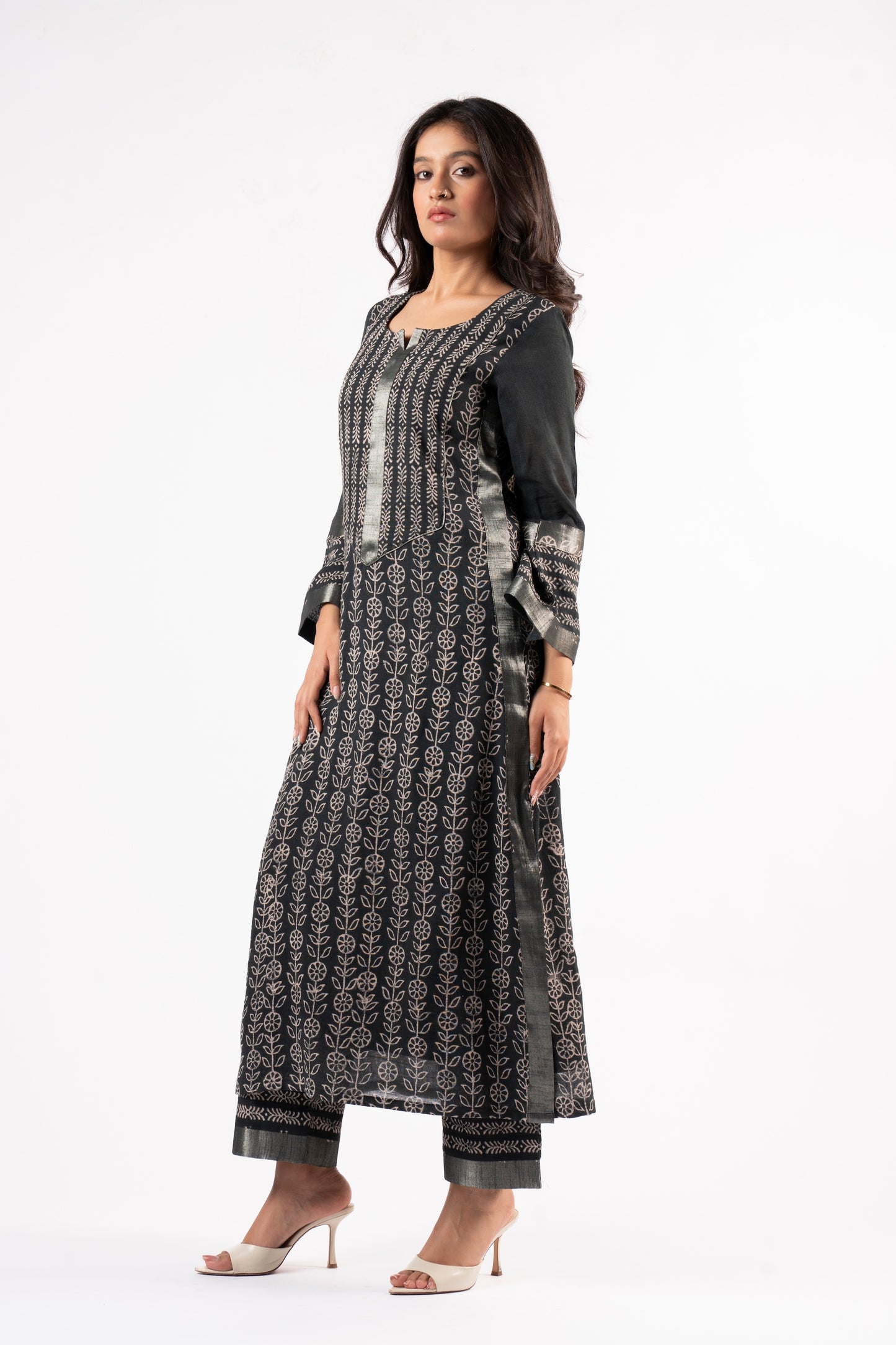 Mehrunnisa Naqsh Set