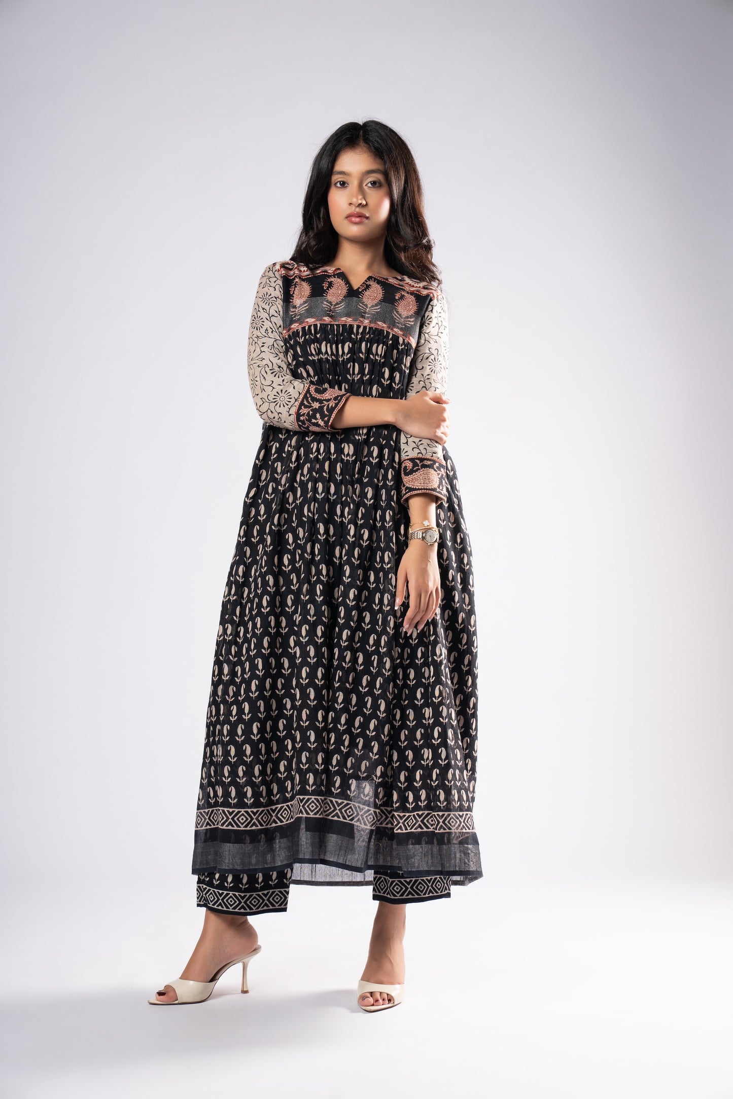 Kaashvi Kediya Pant Kurta Set
