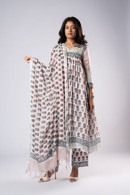 Bagh-e-Safed Kediya Set