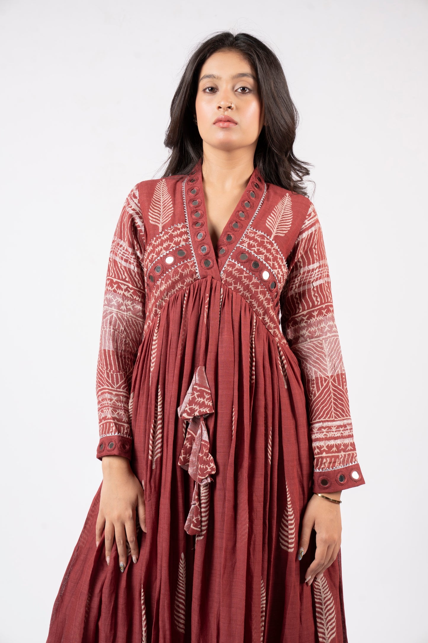 Surkh Sheen Mirror Linen Dress