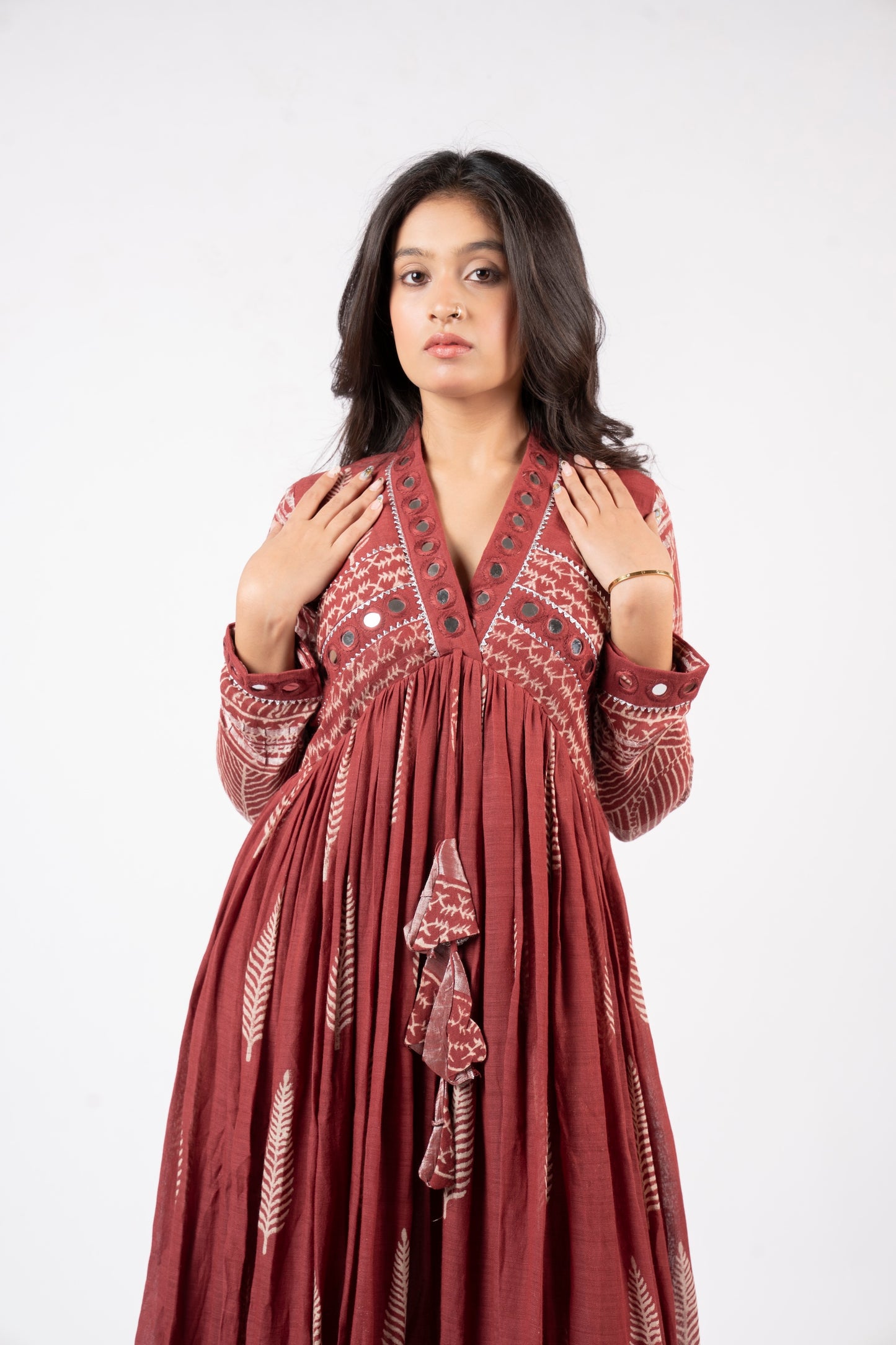 Surkh Sheen Mirror Linen Dress