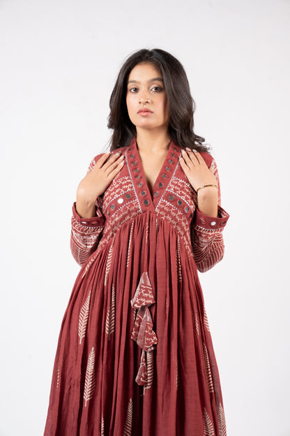 Surkh Sheen Mirror Linen Dress