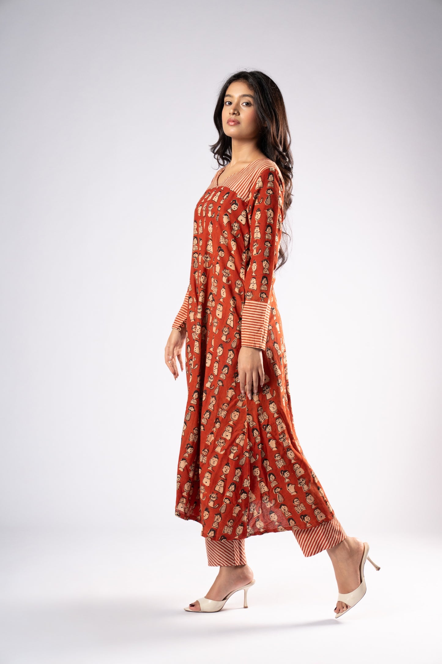 Rang Putli Pant Kurta Set