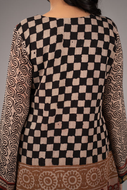 Zarrekha Linen Kurta
