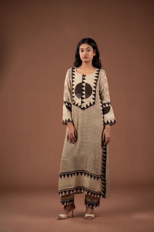 Mehrunnisa Aks Set