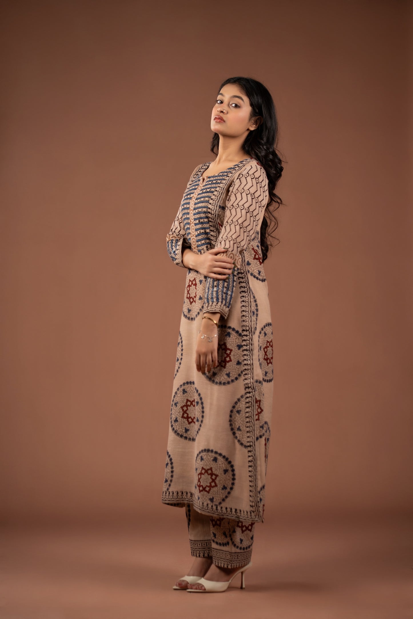Mehrunnisa Orna Set
