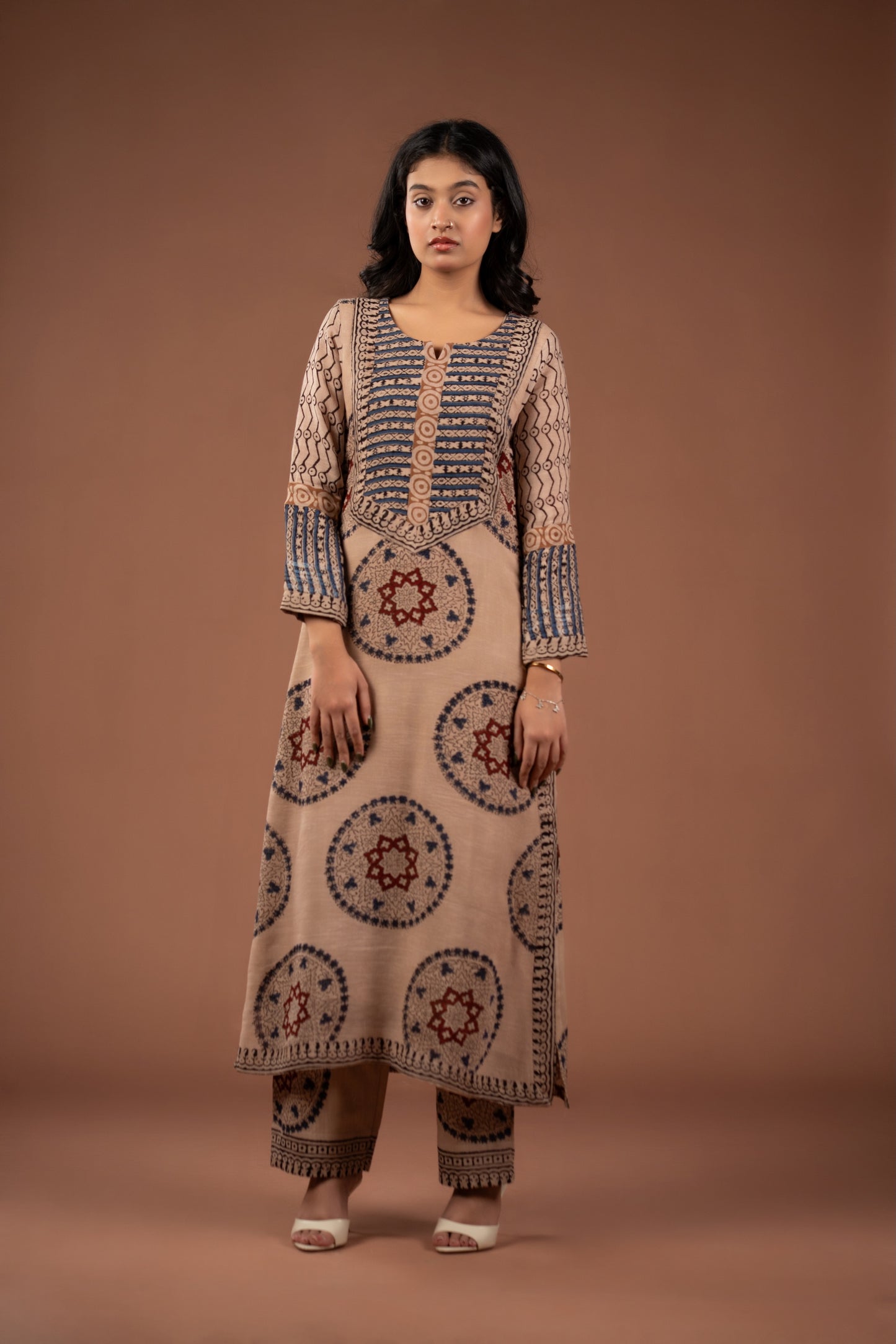 Mehrunnisa Orna Set