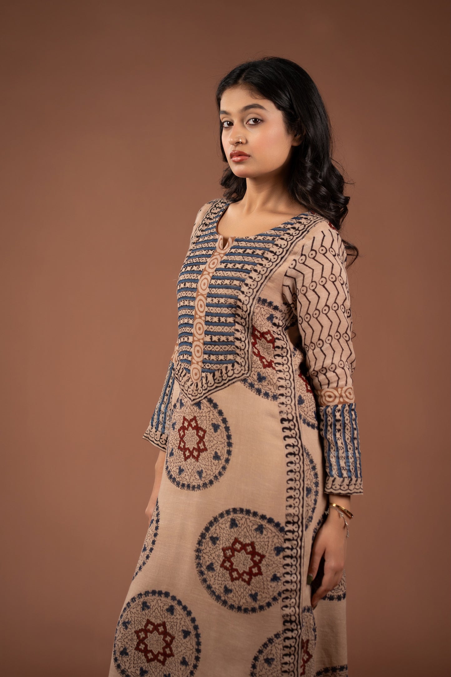 Mehrunnisa Orna Set