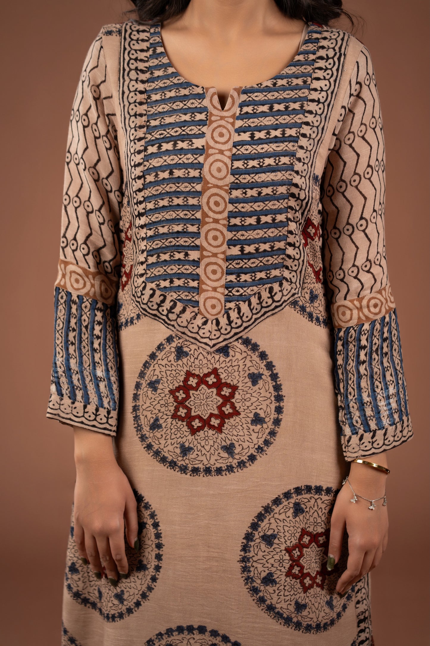 Mehrunnisa Orna Set