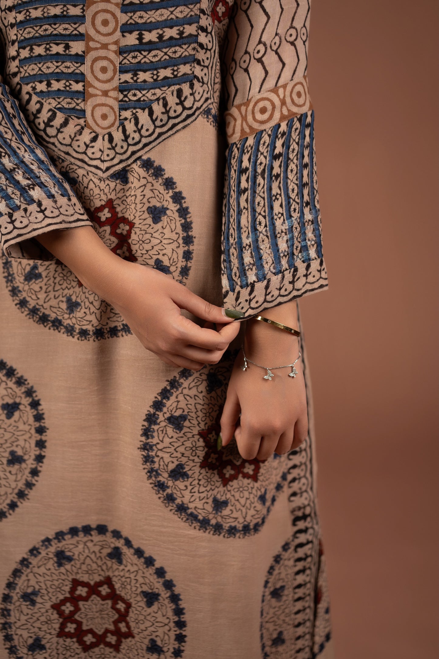 Mehrunnisa Orna Set