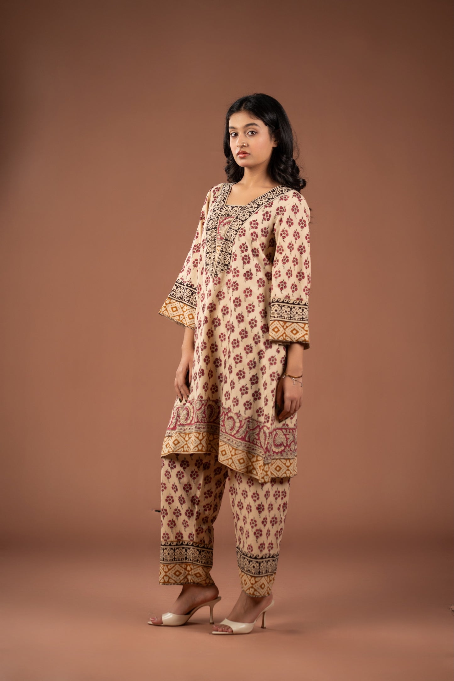 Solira Choga Set - Cotton Roots
