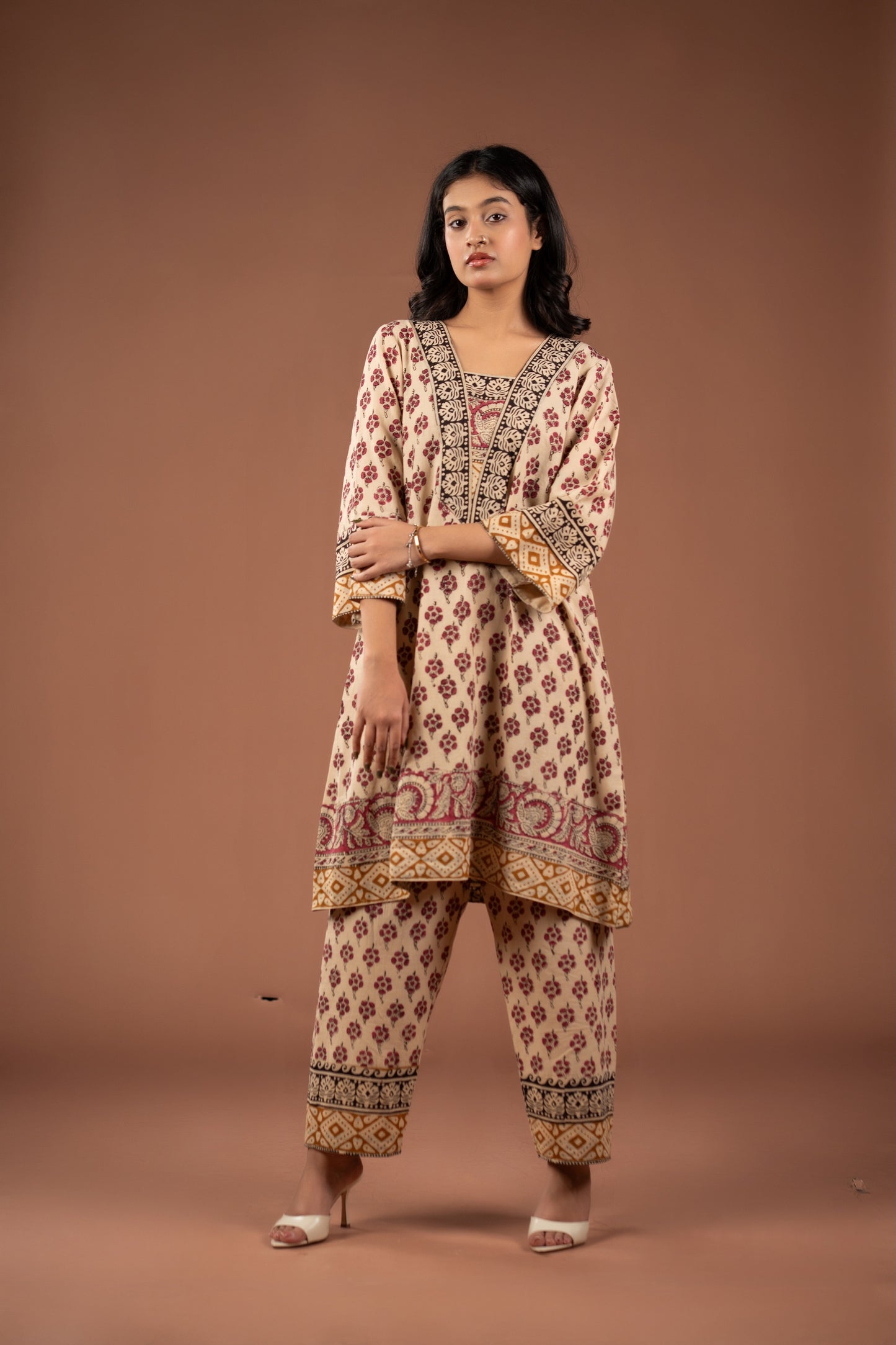 Solira Choga Set - Cotton Roots