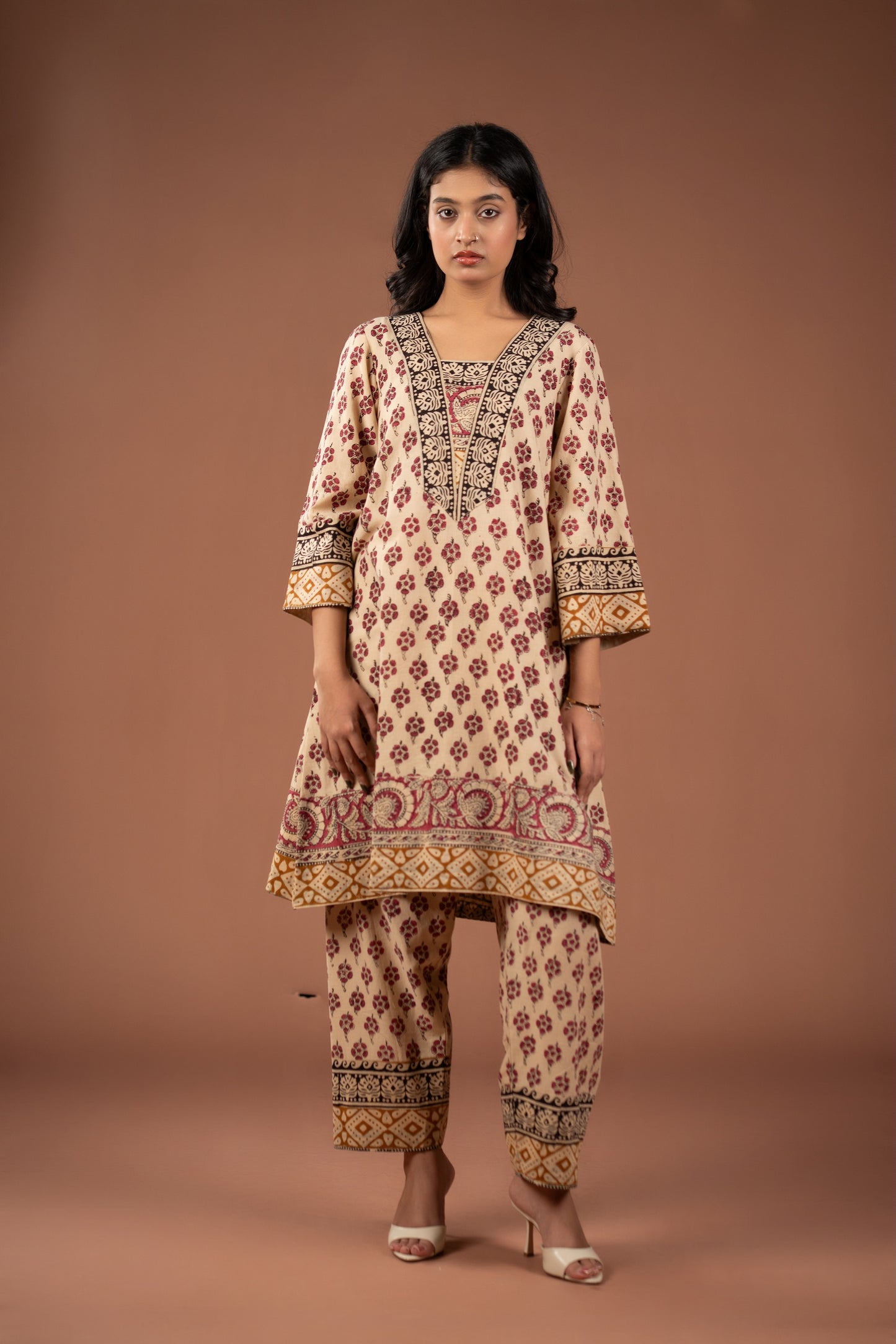 Solira Choga Set - Cotton Roots