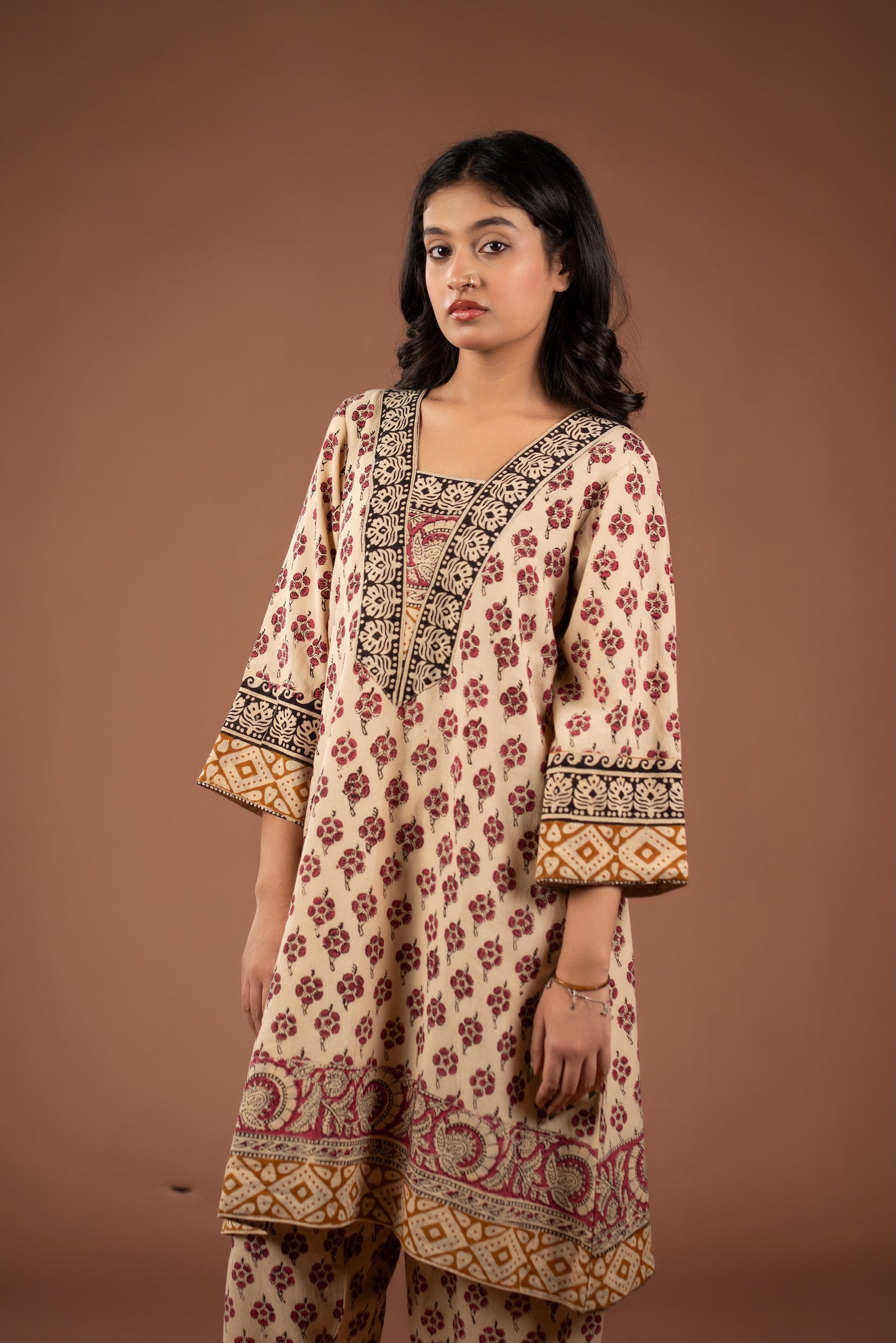Solira Choga Set - Cotton Roots