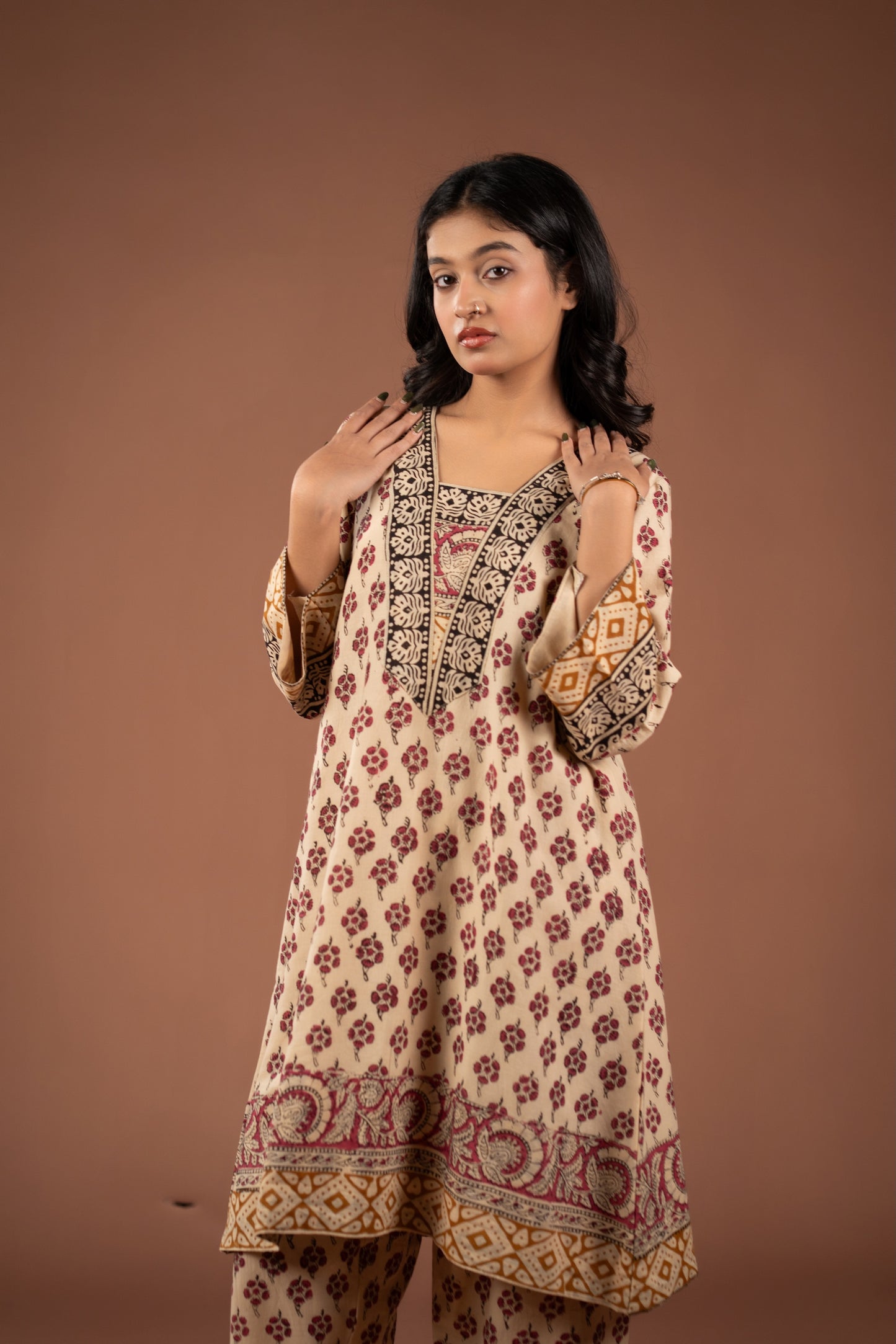 Solira Choga Set - Cotton Roots