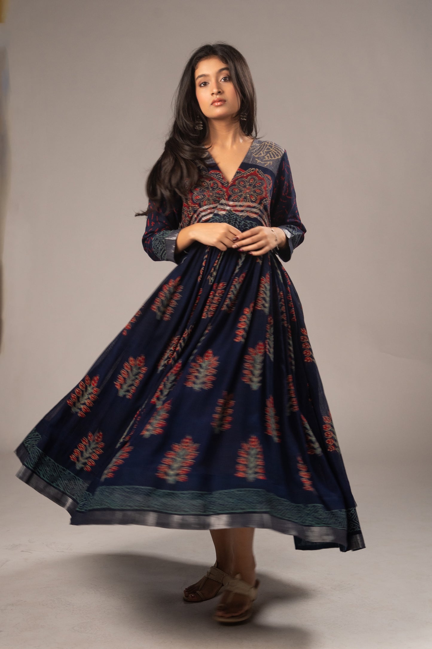 Mallika Neelambara