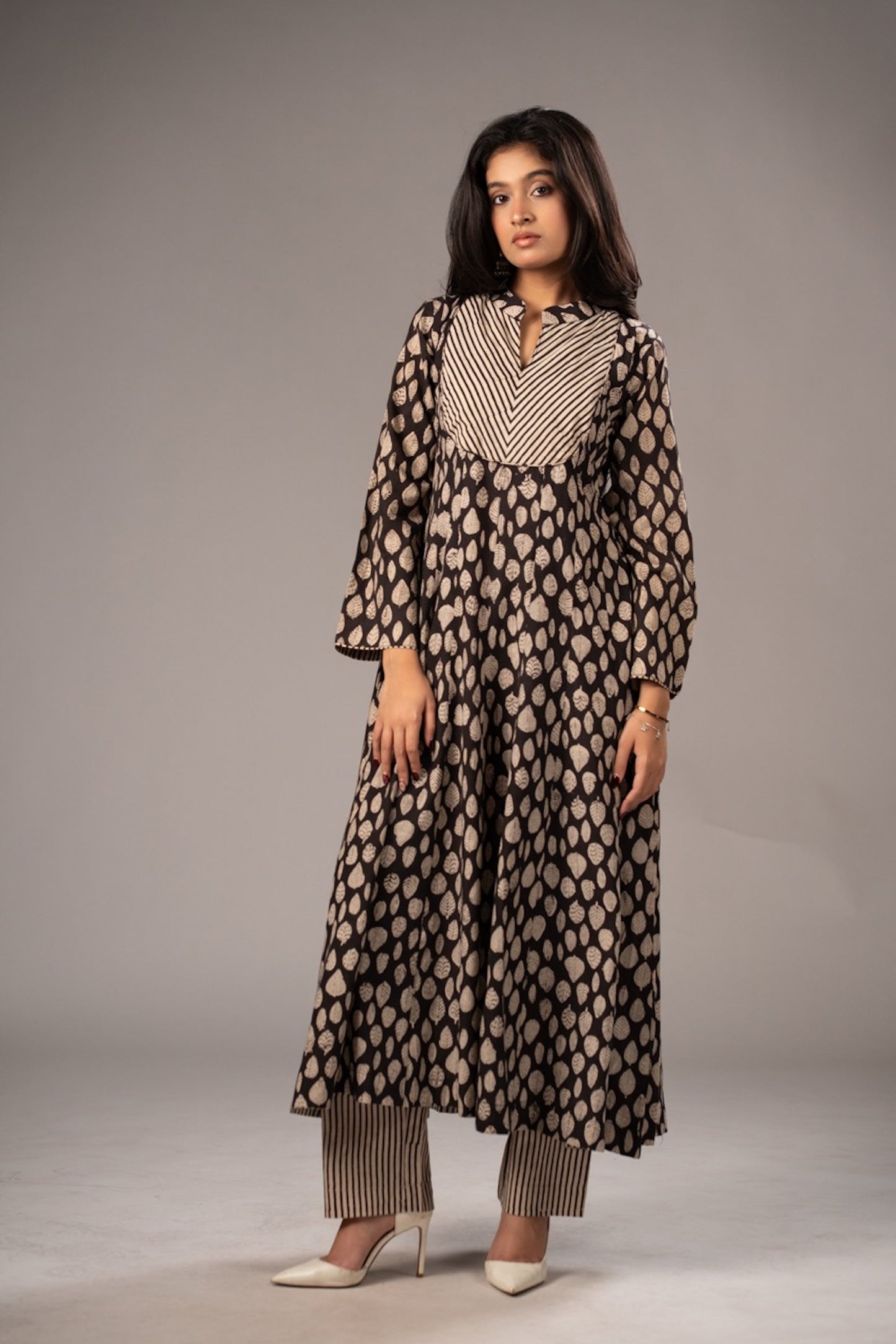 Reva Noir Modal Set – Cotton Roots