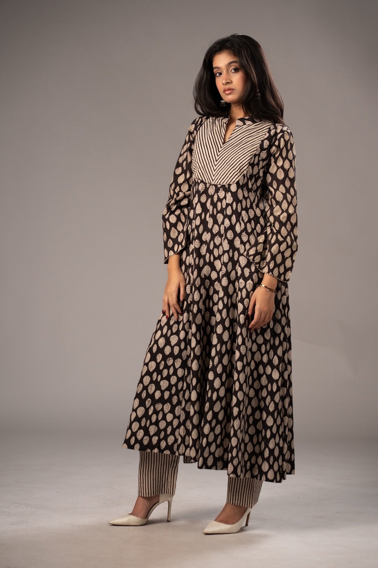 Reva Noir Modal Set – Cotton Roots