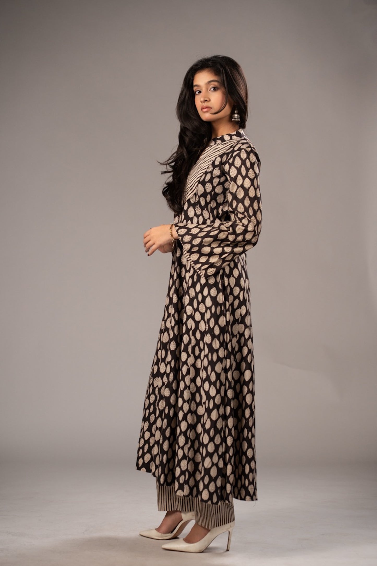 Reva Noir Modal Set – Cotton Roots