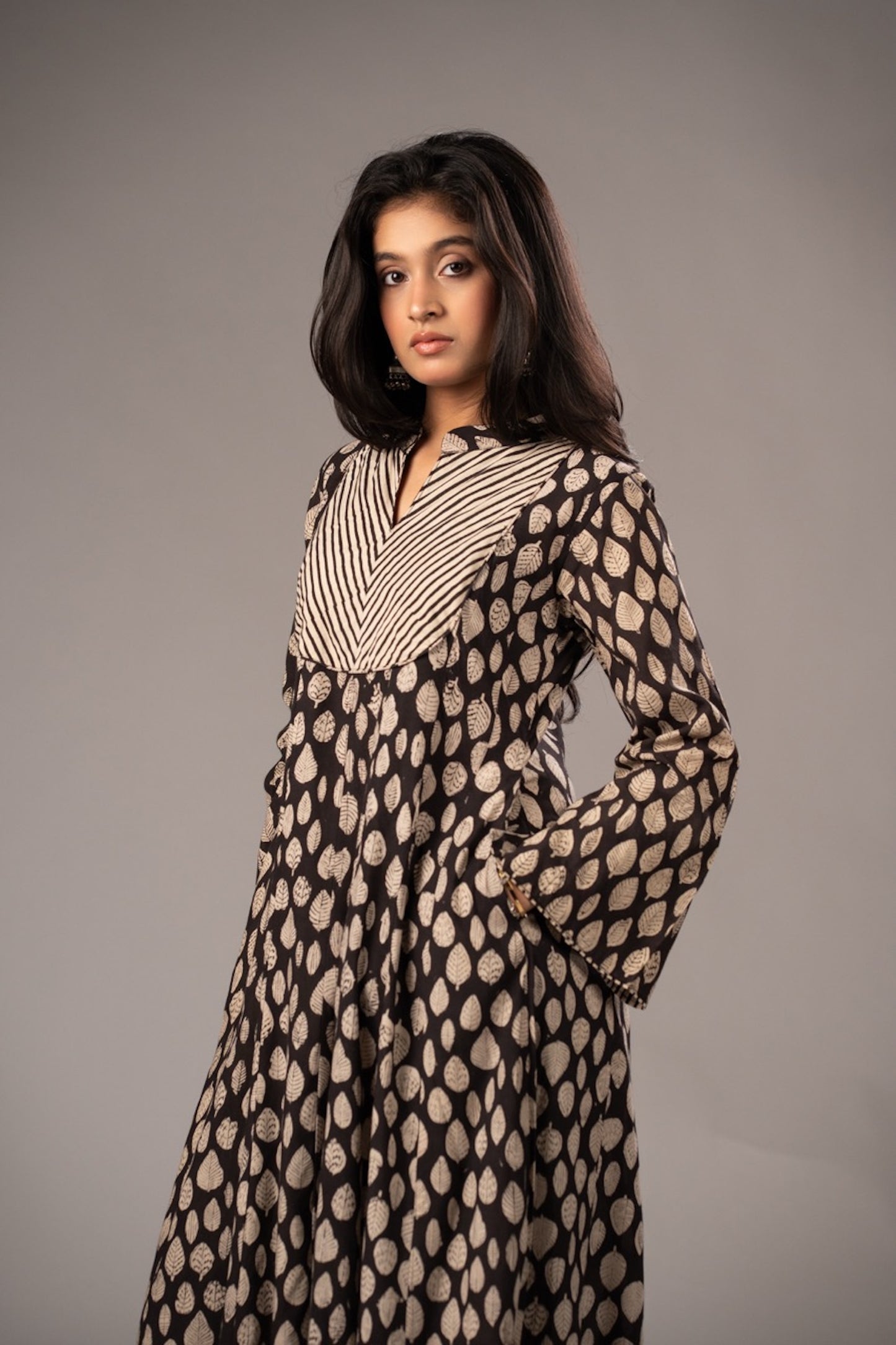 Reva Noir Modal Set – Cotton Roots