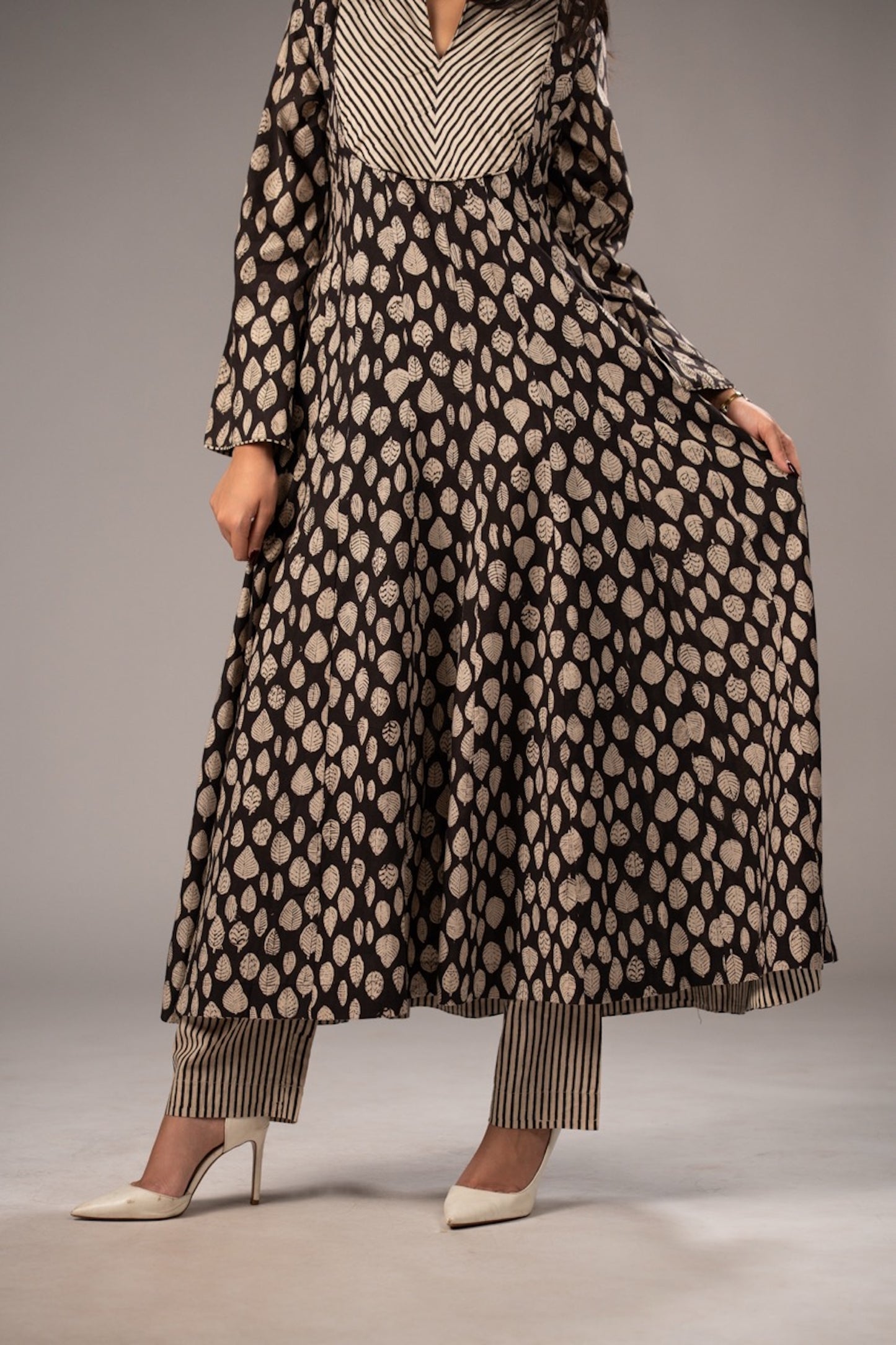 Reva Noir Modal Set – Cotton Roots