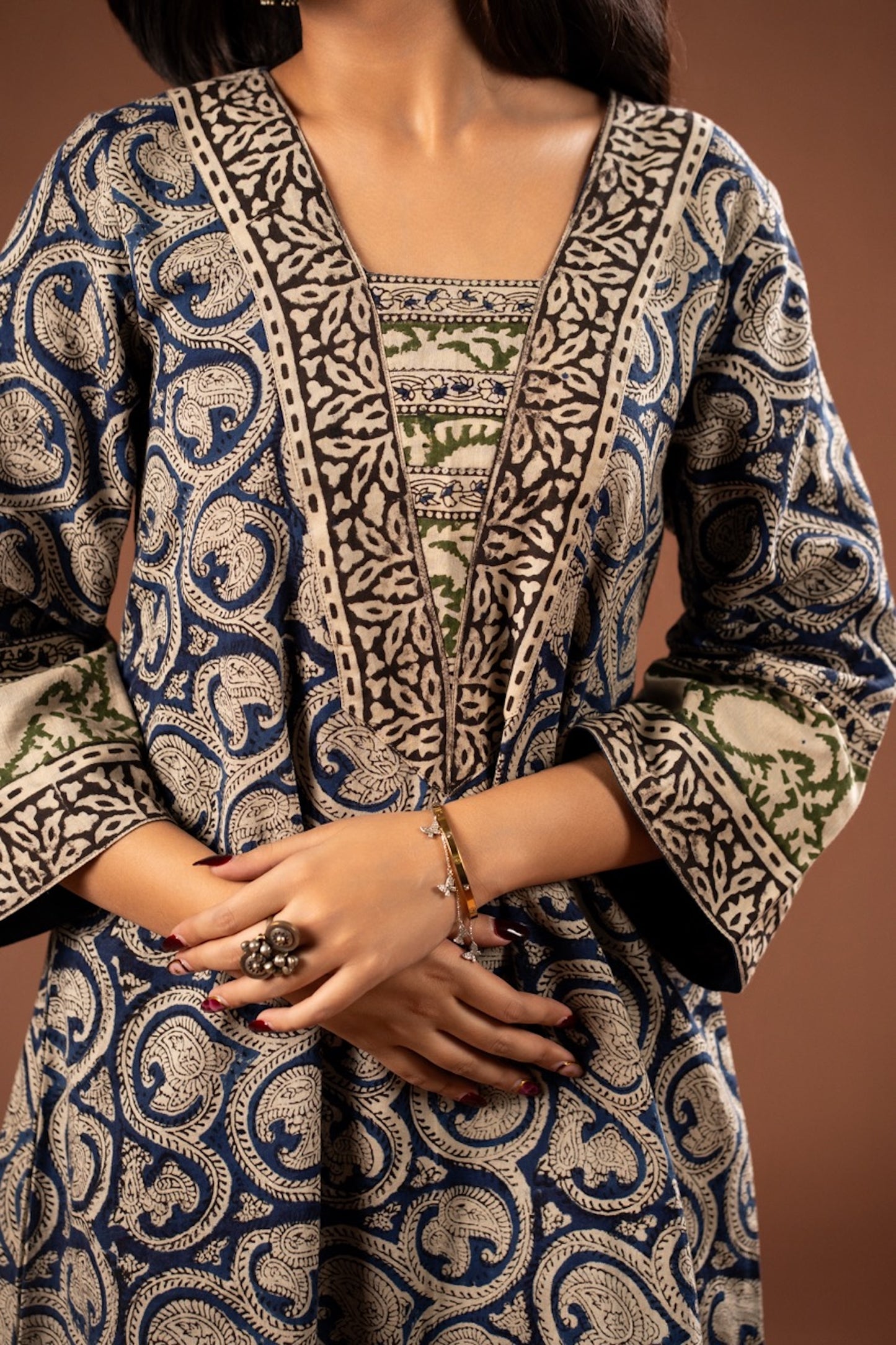 Katha Kalamkari Choga Set – Cotton Roots