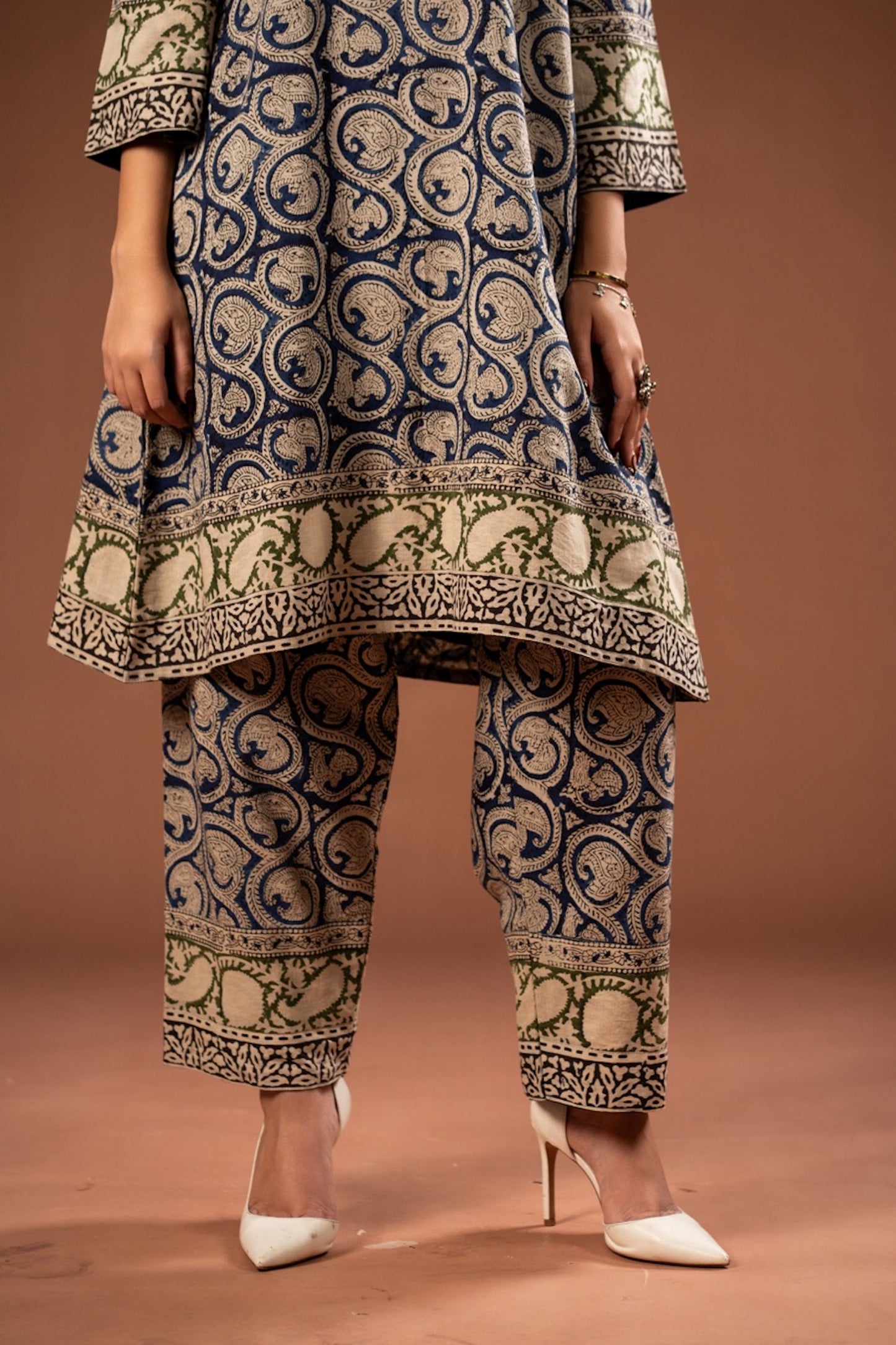 Katha Kalamkari Choga Set – Cotton Roots