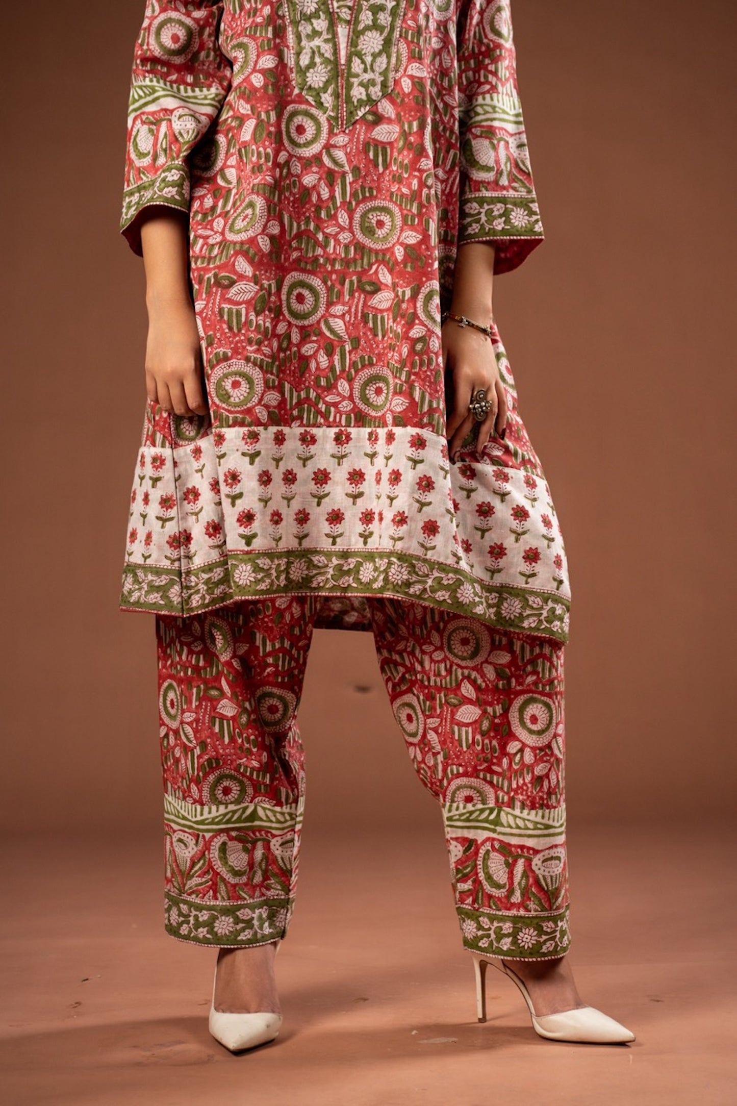 Gulnaar Kalamkari Choga Set – Cotton Roots