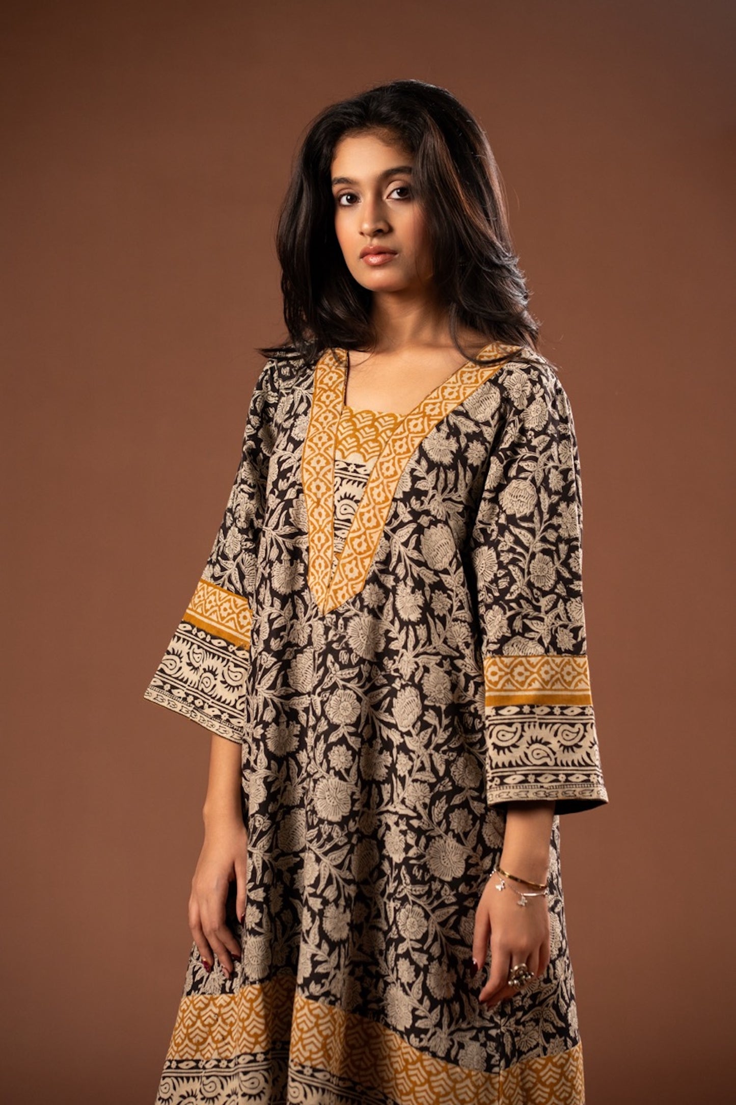 Raag Kalamkari Choga Set – Cotton Roots