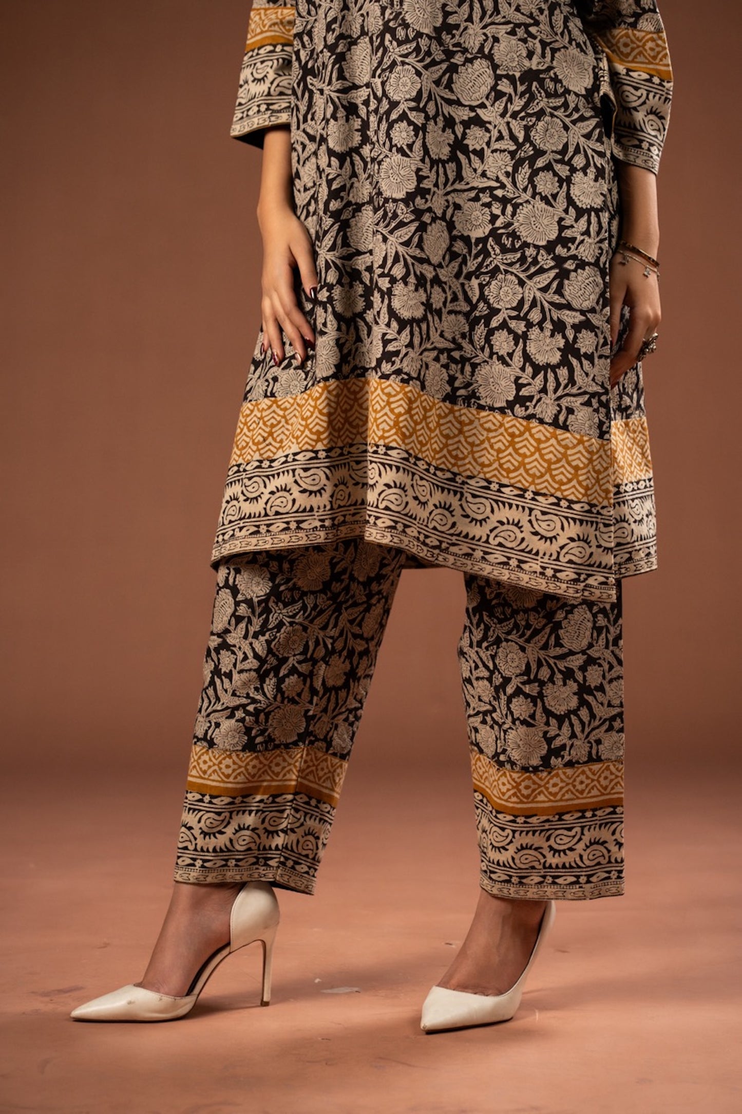 Raag Kalamkari Choga Set – Cotton Roots