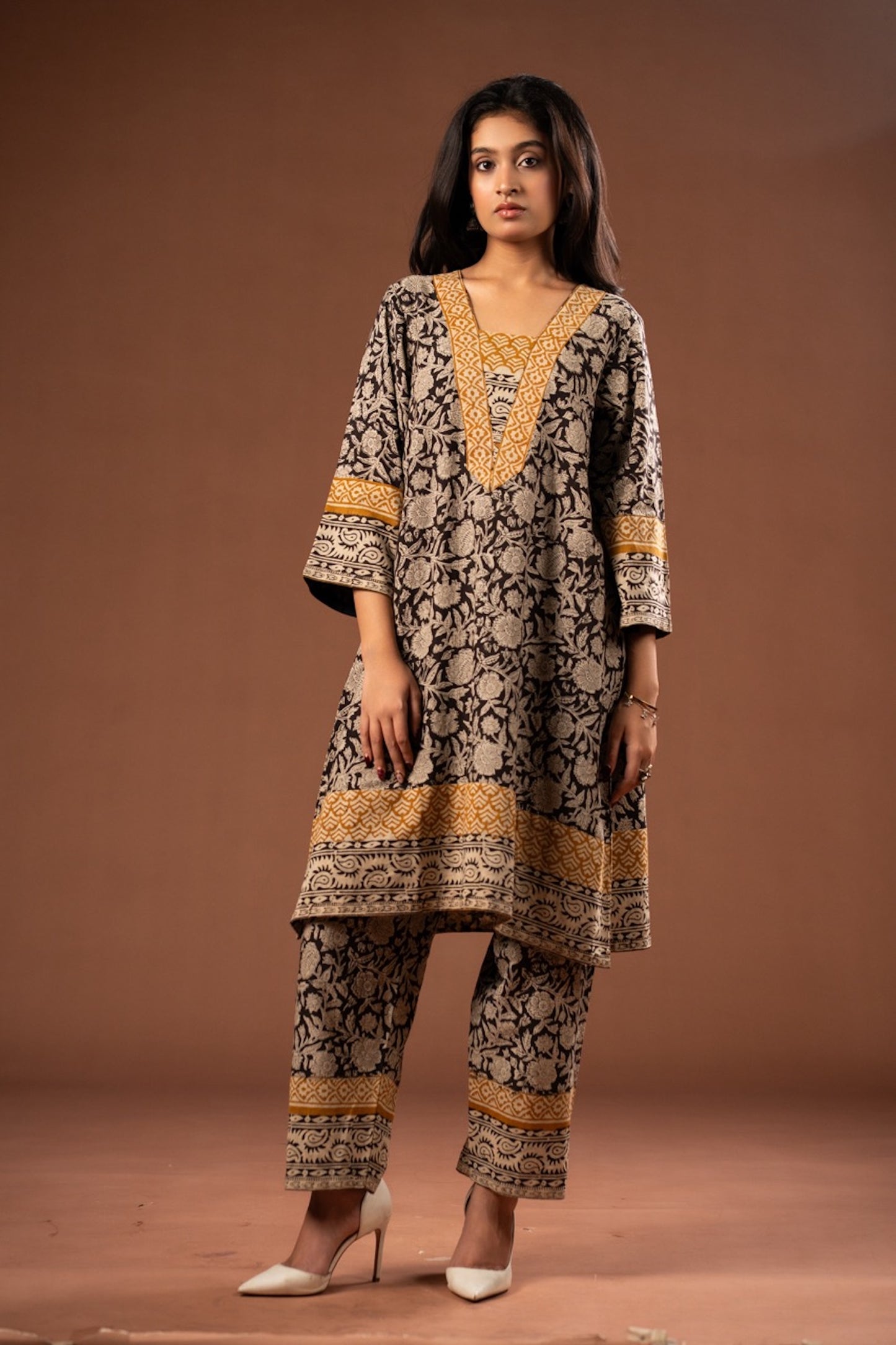 Raag Kalamkari Choga Set – Cotton Roots