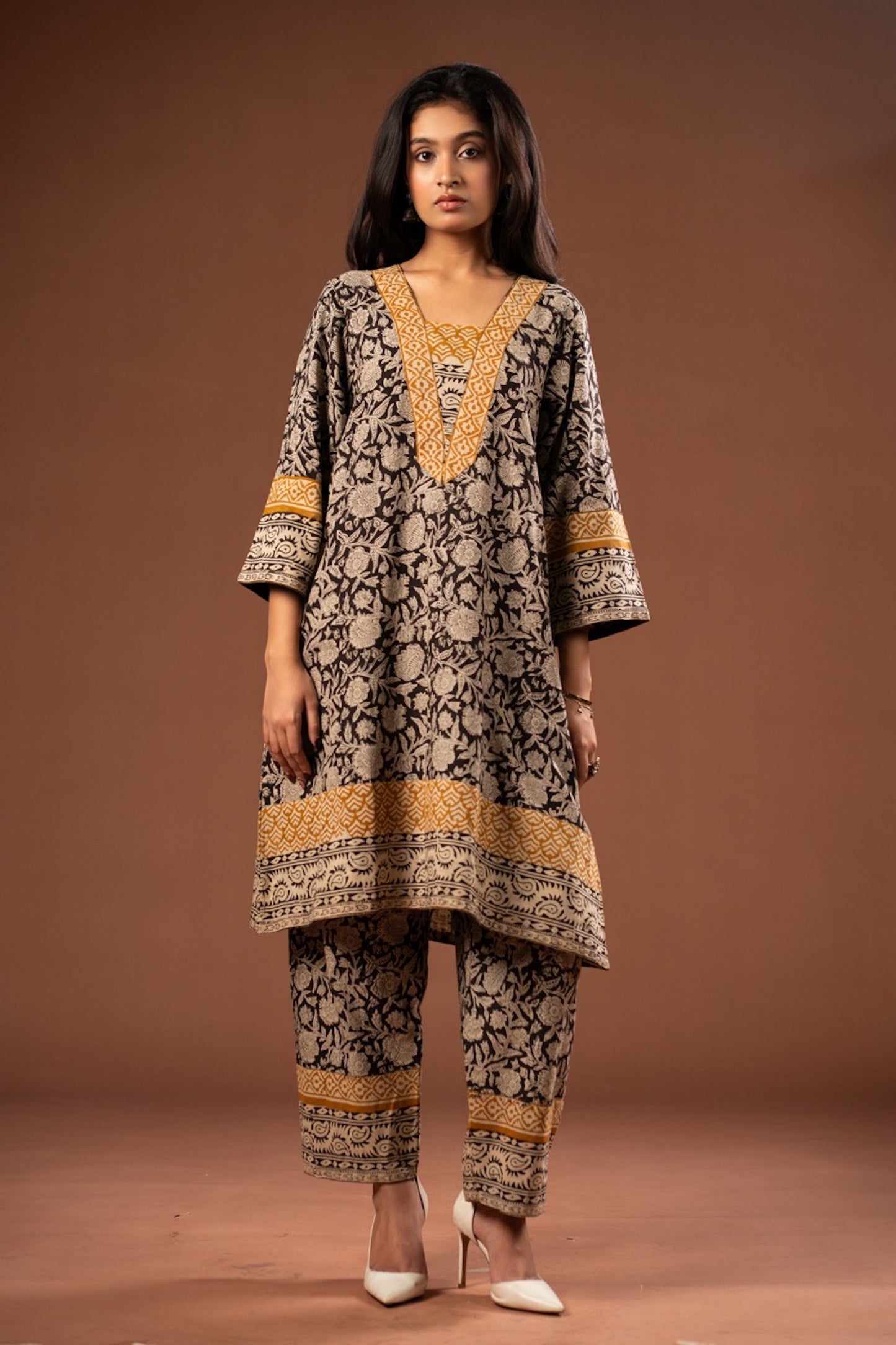 Raag Kalamkari Choga Set – Cotton Roots