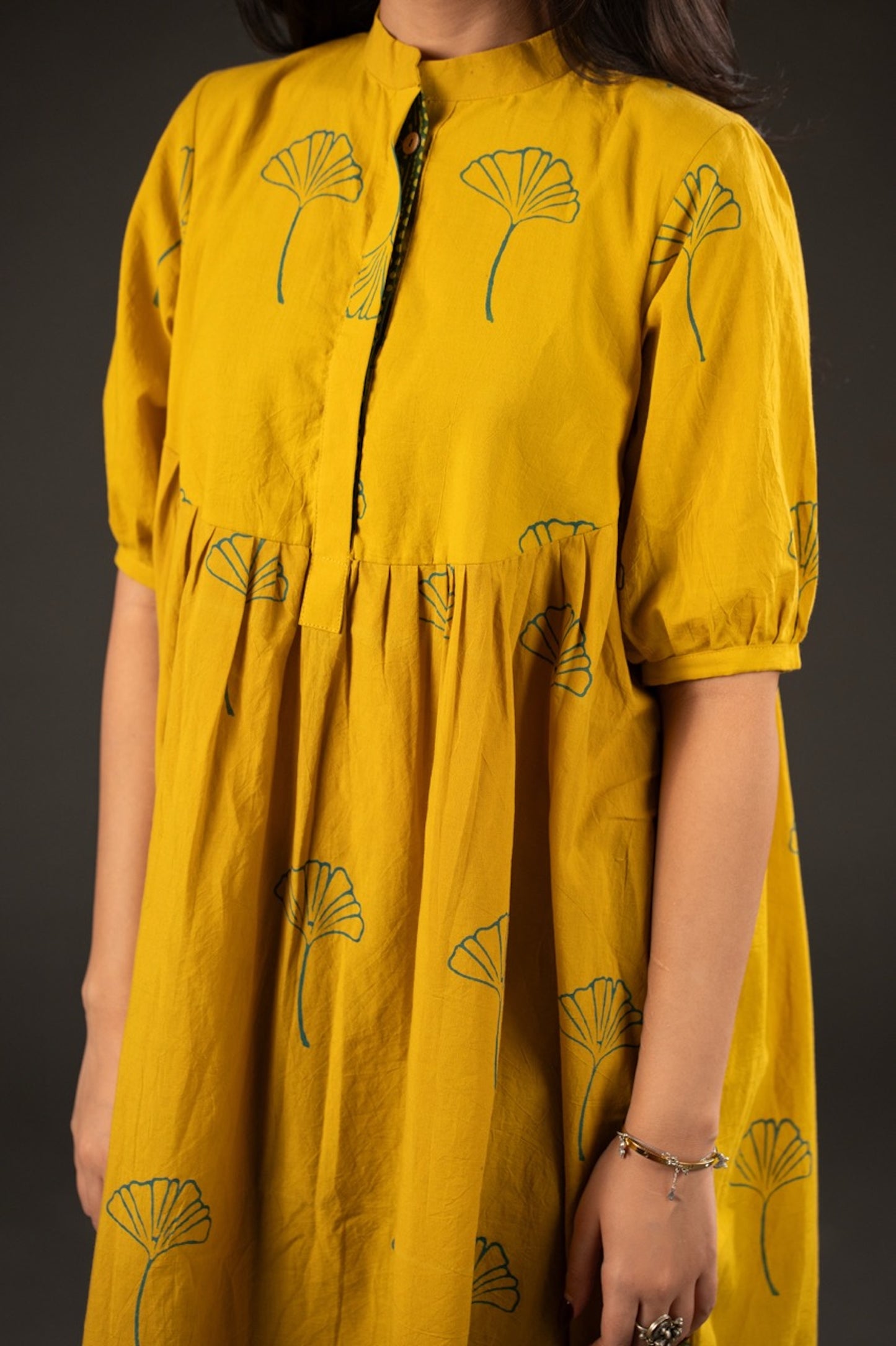 Hari Rangrez Kutch Set – Cotton Roots