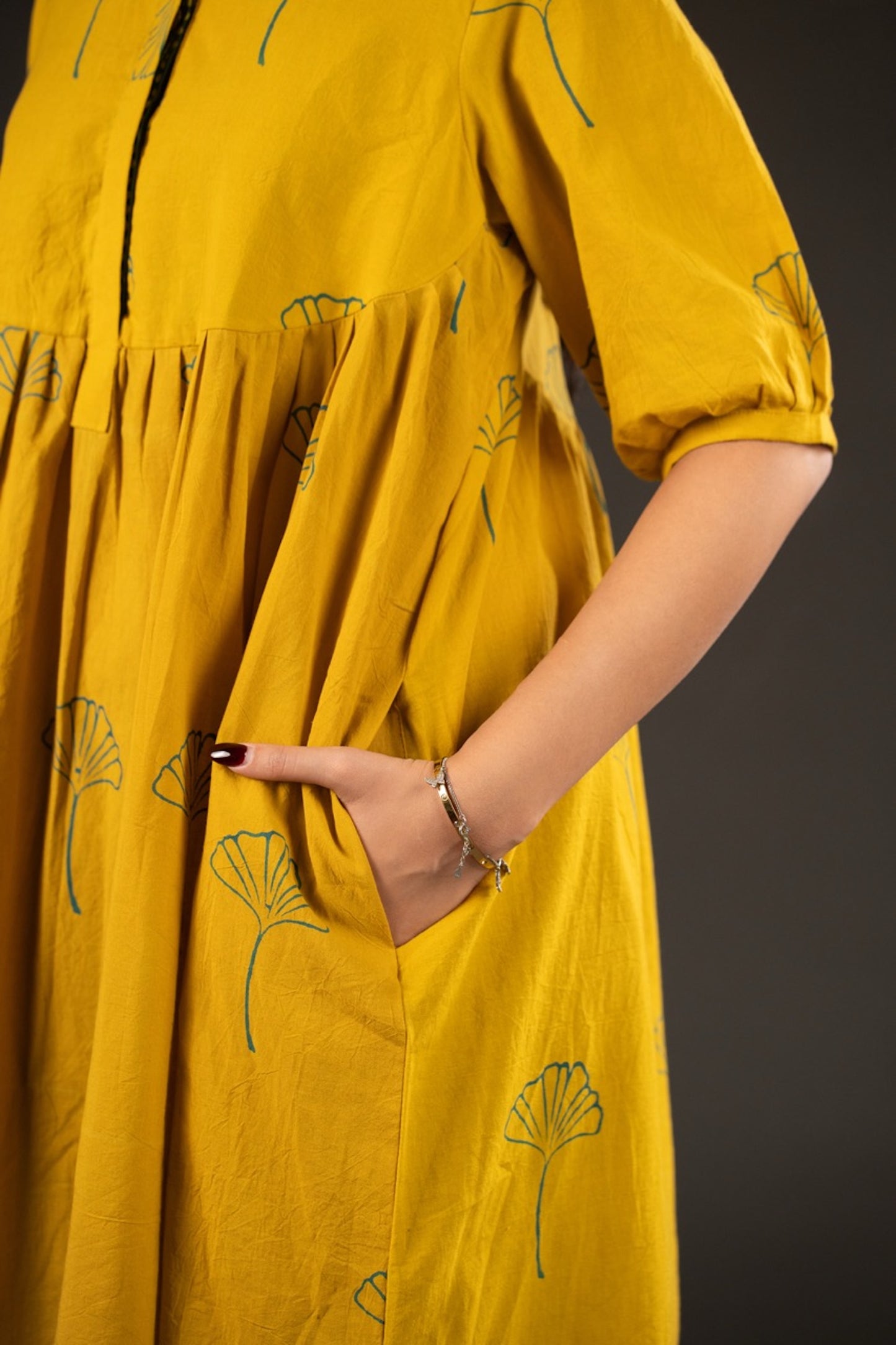 Hari Rangrez Kutch Set – Cotton Roots