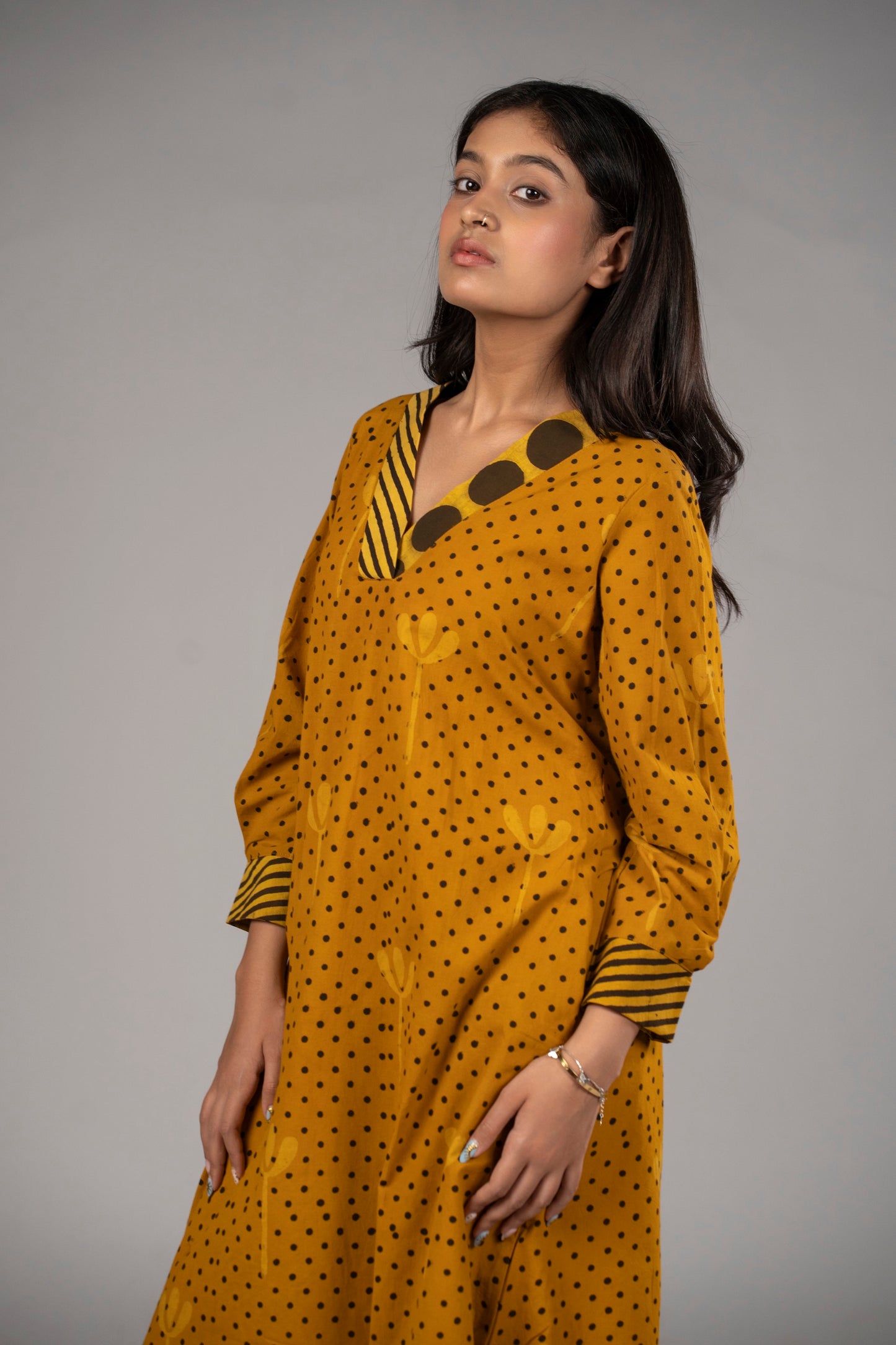 Peeli Dhoop Pant Kurta Set
