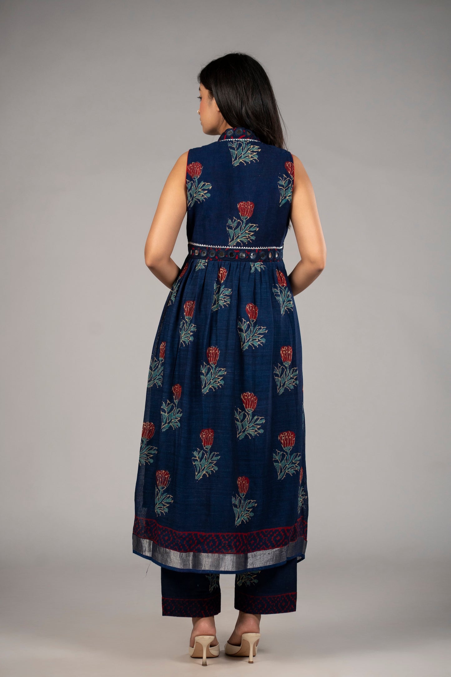 Neel Aaina Kurta Set