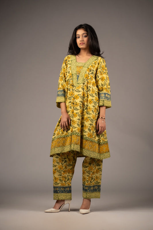 Noor-e-Bahar Choga Set