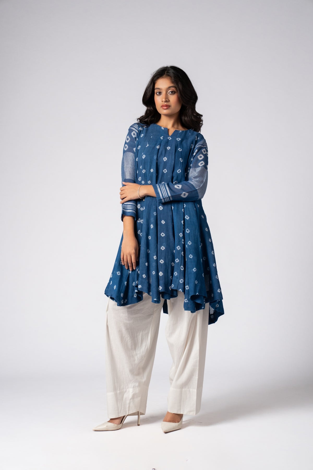 Neelrekha Bandhani Flare Kurta