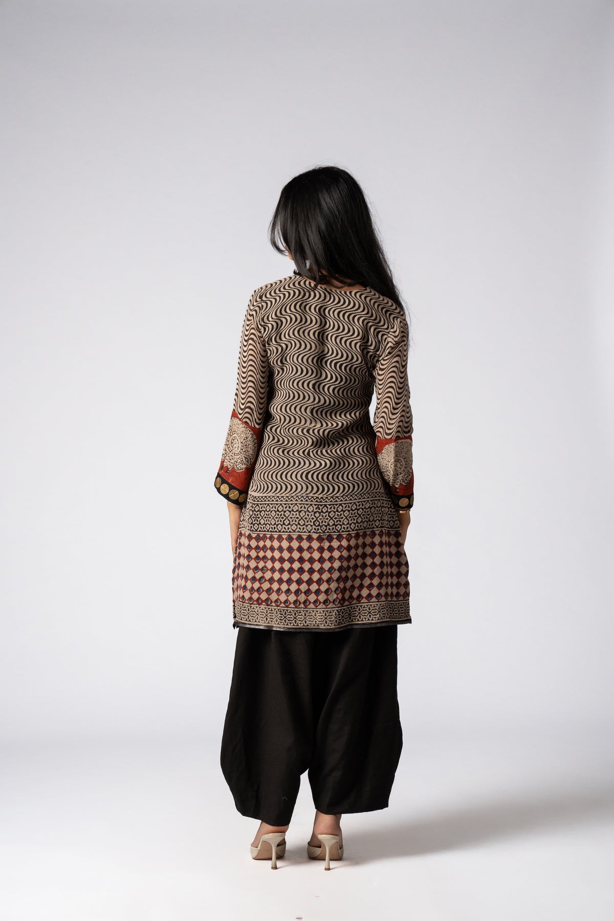 Qissa Handblock Printed Linen Kurta