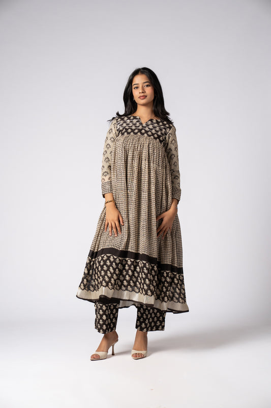 Mehrab Kediya Pant Kurta Set